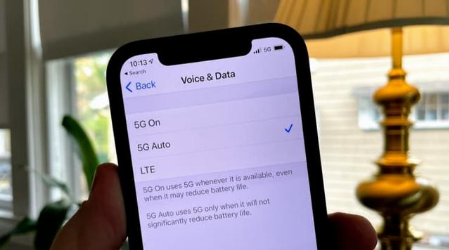 赣州苹果手机维修分享iPhone 12如何打开或关闭5G网络 
