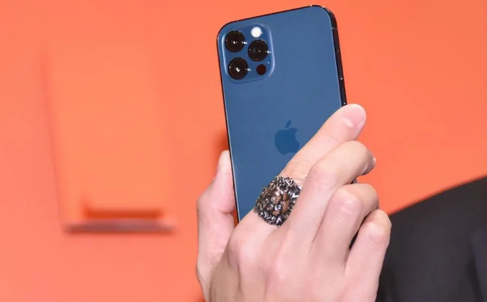 赣州苹果手机维修分享iPhone12系列重启方法教程 